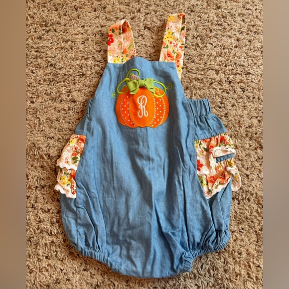 ricrac & ruffles Other - Floral Pumpkin 6-9 Bubble NWOT